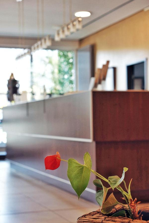 Bergwirtschaft Wilder Mann Hotel Und Restaurant Dresden Exterior photo