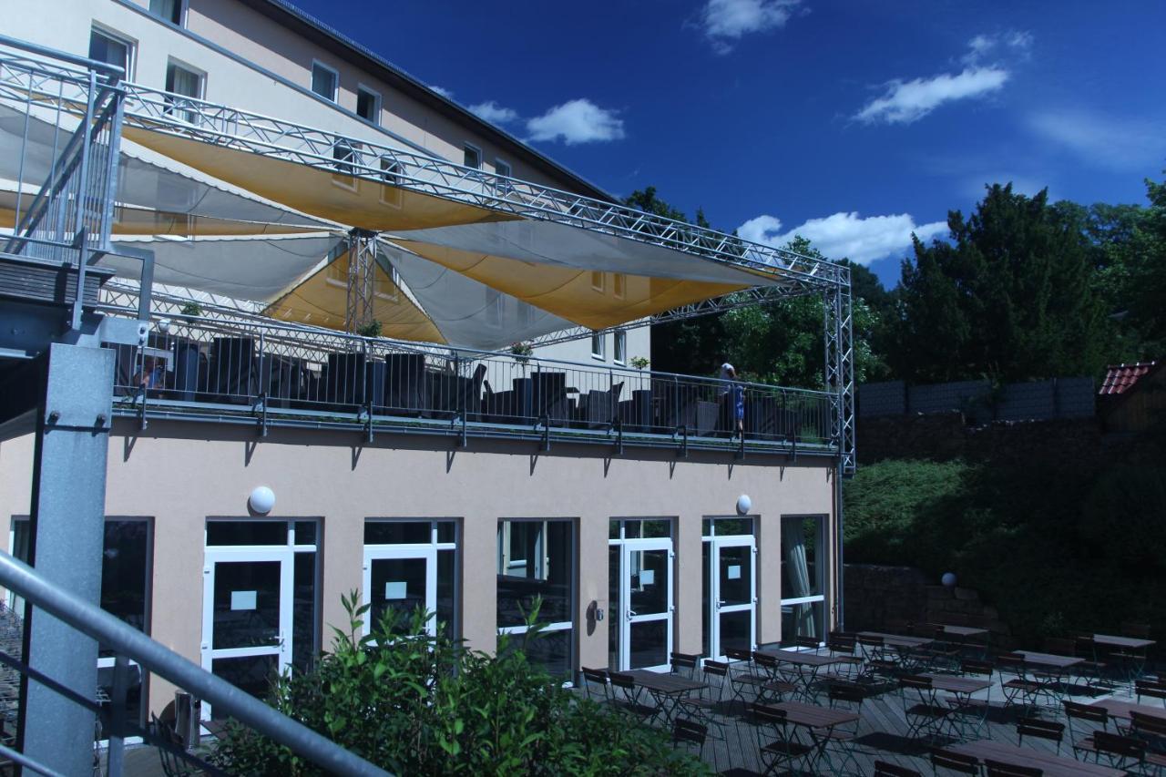 Bergwirtschaft Wilder Mann Hotel Und Restaurant Dresden Exterior photo